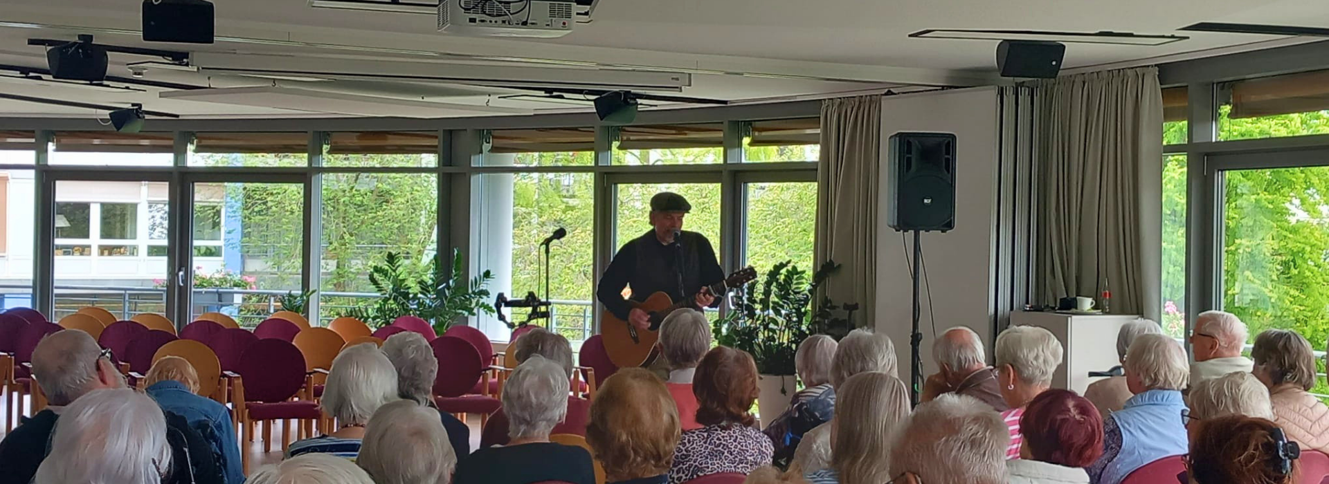 Konzertnachmittag: Irish Folk mit Peter Simandl 